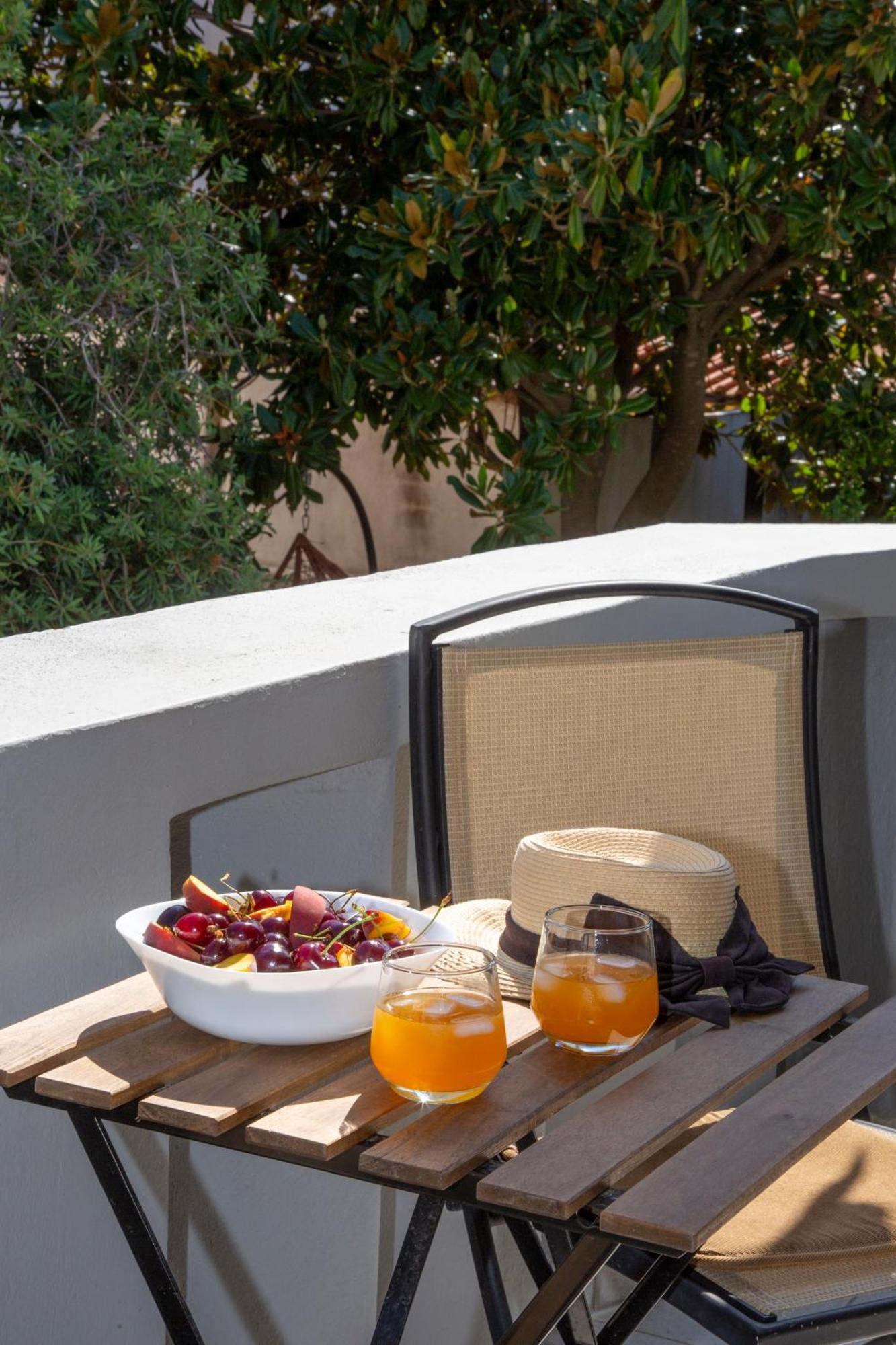 Theros Aegean Villa Nea Iraklitsa Exterior foto